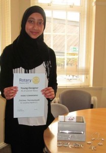 Fatima with jewellery box